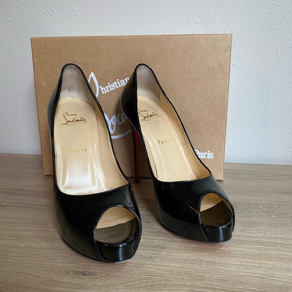 Christian Louboutin Very Privé 120 Peep-Toe Patent Leather Pumps 39 - Picture 1 of 8